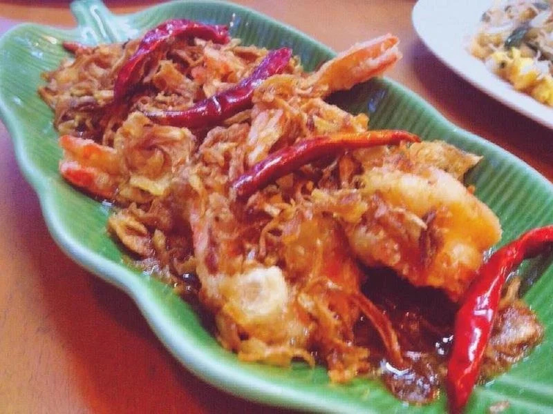 Thap Sakae Hotel