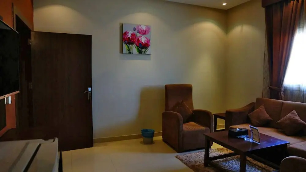 Al Muhaidb Residence Al Narges - Economic