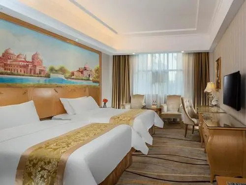 Vienna Hotel Meizhou Jiangnan