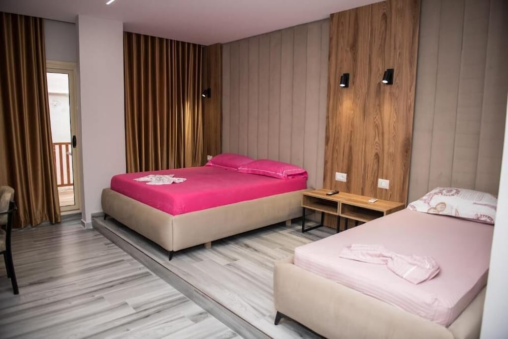 New Donantelo Hotel