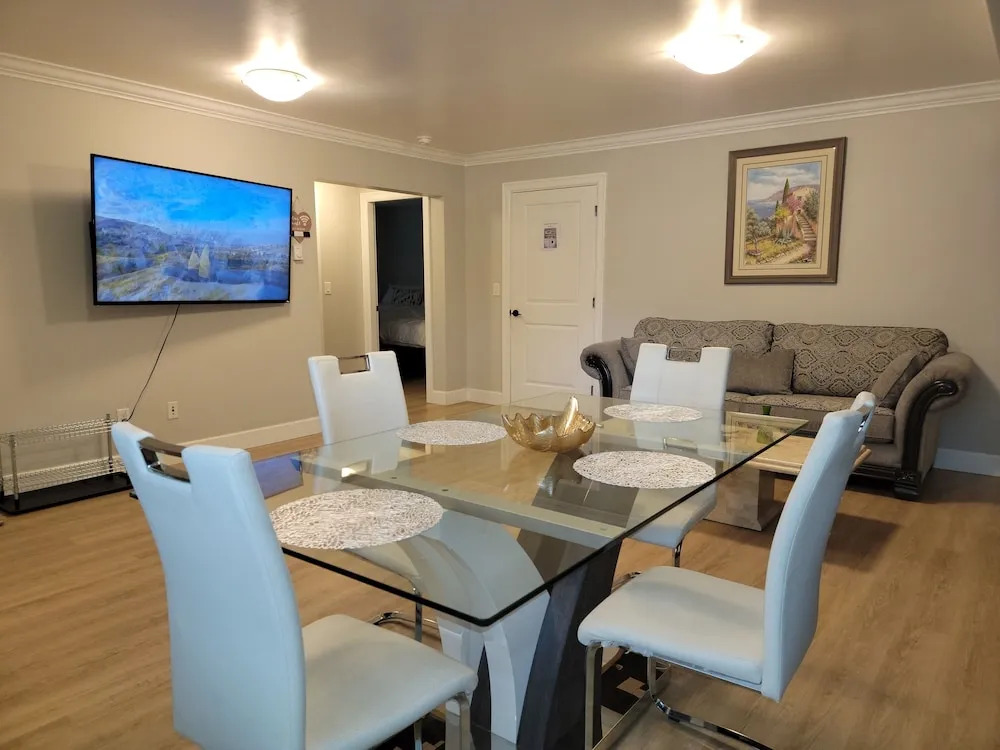 Oscar Inn & 2bd Suite up to 6 people private