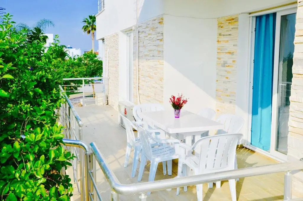 Apartamenty na beregu morja v Tsezar' Bich 3-3