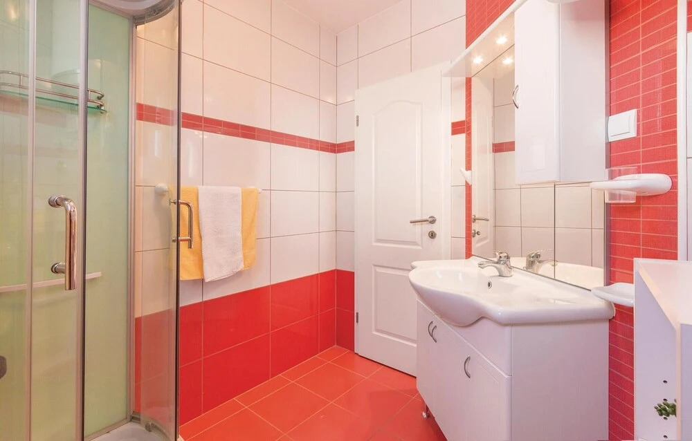 Stunning Home in Vodnjan With Wifi and 6 Bedrooms
