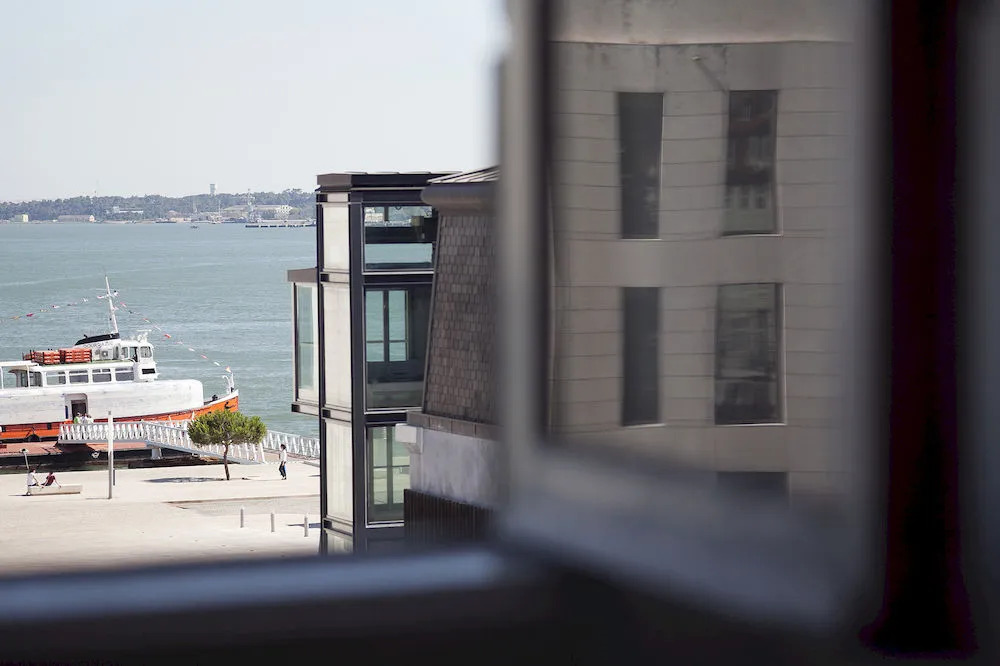 Lost Lisbon :: Cais House