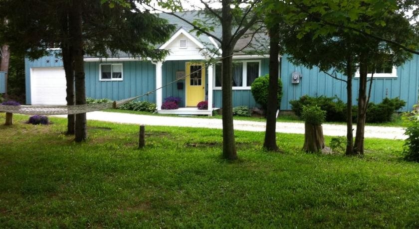 The Purple Frog Bed & Breakfast