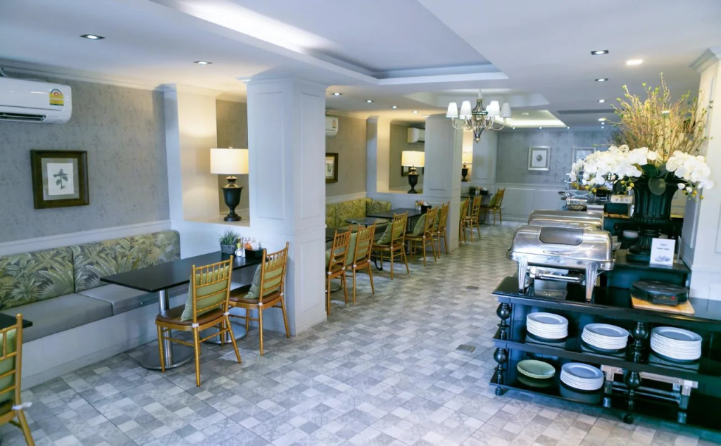 Club Tree Hotel