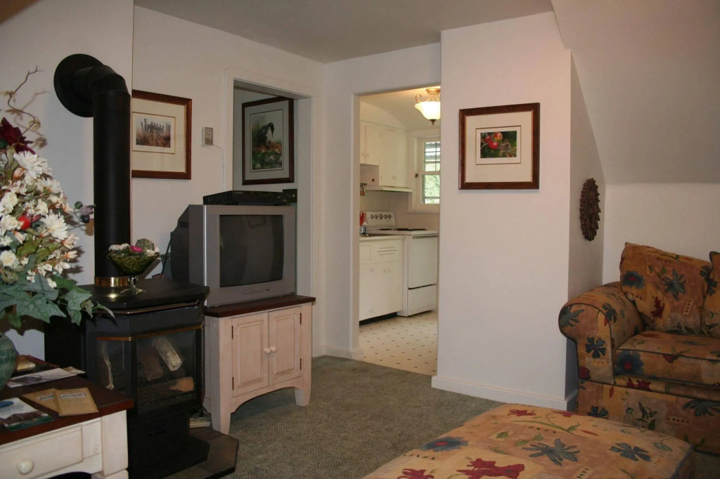 Burleys Gardens and Suite