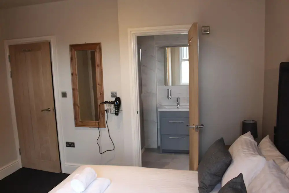 Hillview Serviced Apartments