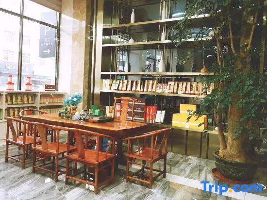 HIGH VICTORY Hotel (Yingde Xianhu Bay)