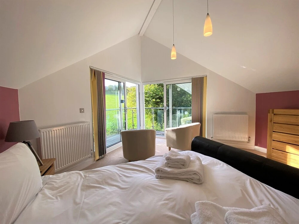 Trewhiddle Retreat V23 by Together Travel - Luxury 4-Bedroom Villa