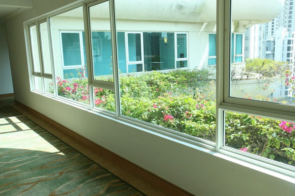 Shangri-La Apartments