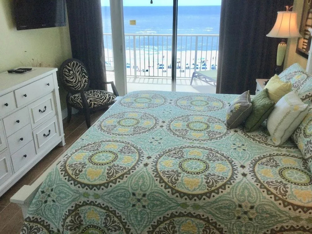 Lighthouse Unit 606 2 Bedrooms 2 Bathrooms Condo
