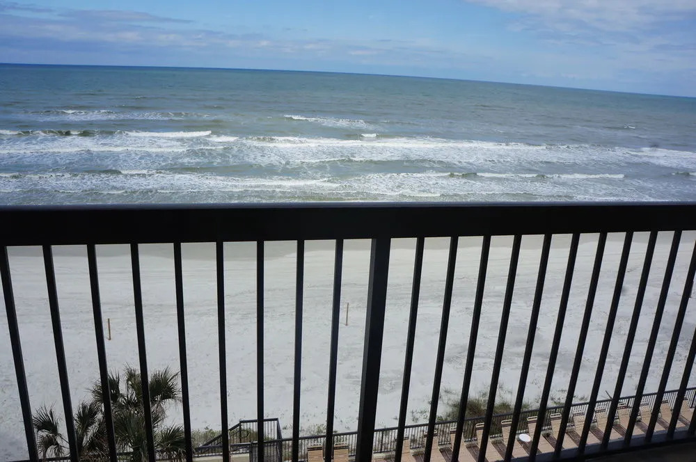 Holiday Inn Express & Suites Oceanfront Daytona Beach Shores by IHG