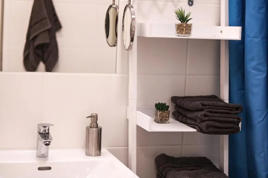 Cosy new Apartment 3min to VIC/Uno-City and Danube