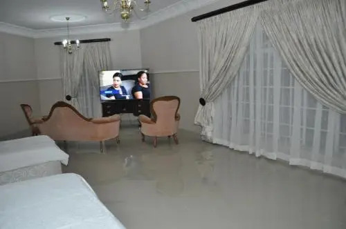 Balcony Manor