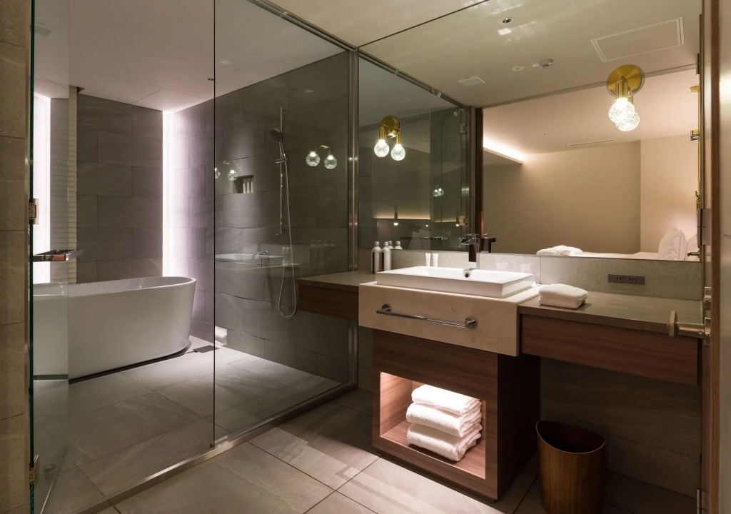 THE skM TOKYO HOTEL & DINING