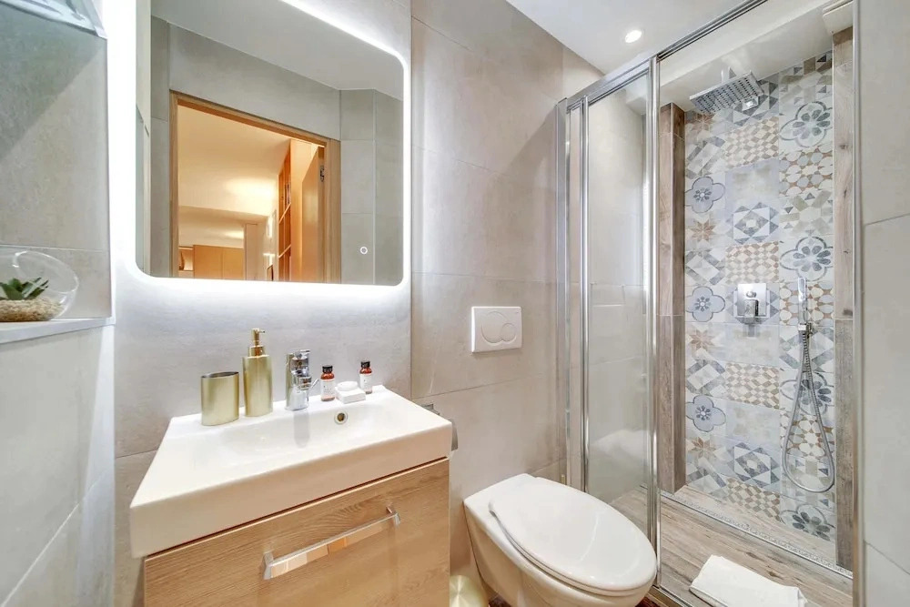 Historical Apartment in the Heart of Paris - 3