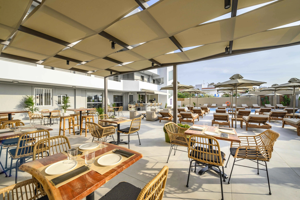 Nicolas Grand Suites, Adults Only