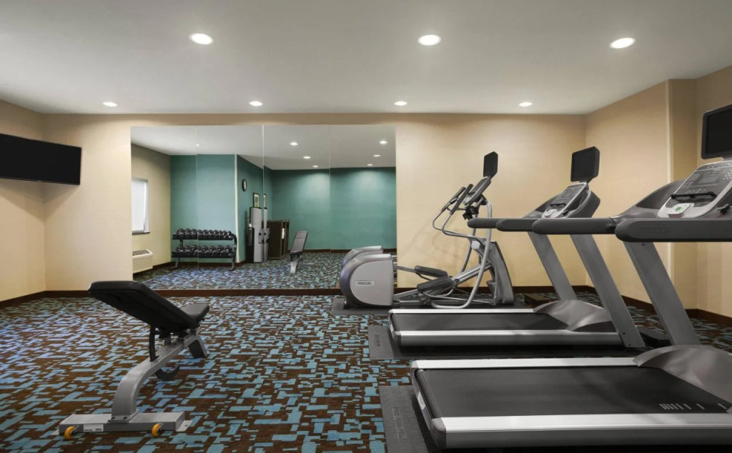 Fairfield Inn & Suites Lansing West