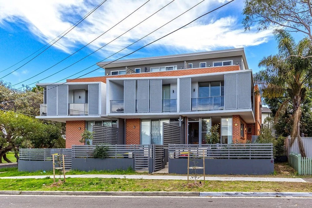 Maroubra magic (105i)