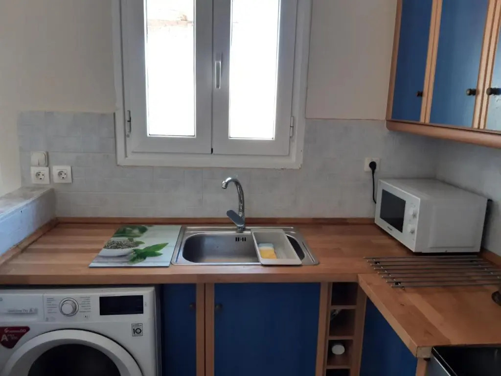Elafonisos Detached House in Quiet Olive Grove, Starlink Internet & Smart Projector!
