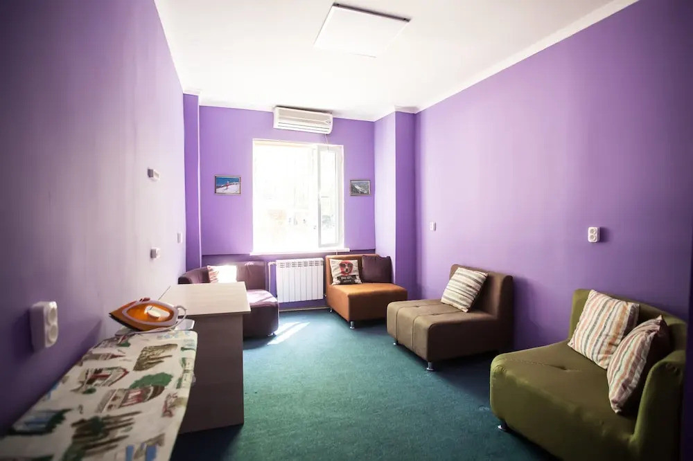 Hostel Eleon