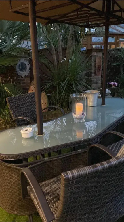 Oakwood Cabin Retreat in Bexleyheath