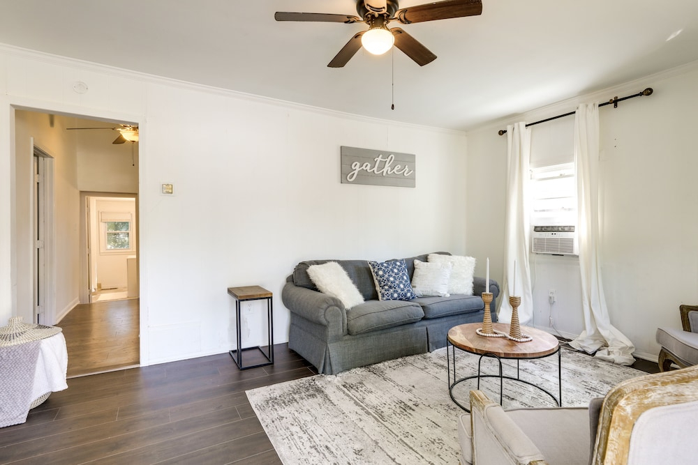 Historic Lawrenceville Home: 32 Mi to Atlanta!