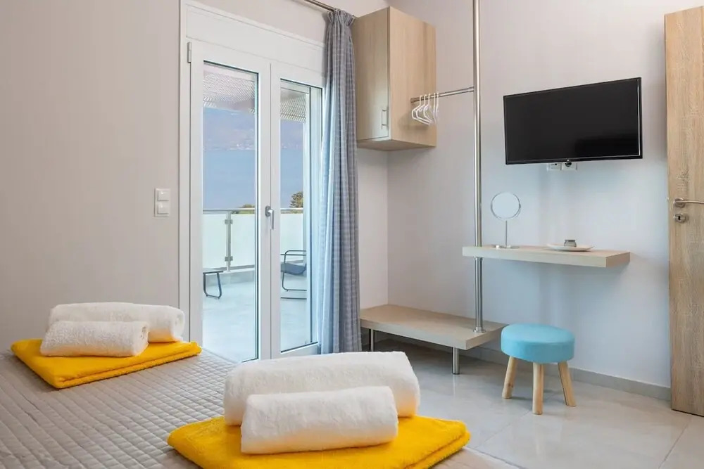 Giannas Panoramic Seaview Twin Villas with pool 2