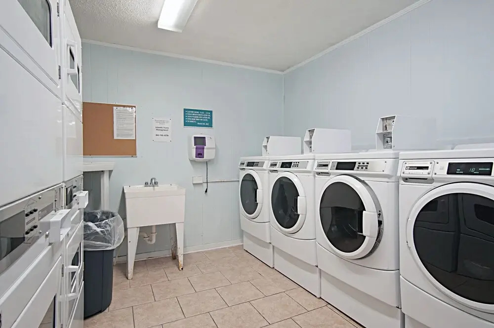 Steps to Beach, Coligny Plaza: Hilton Head Condo!