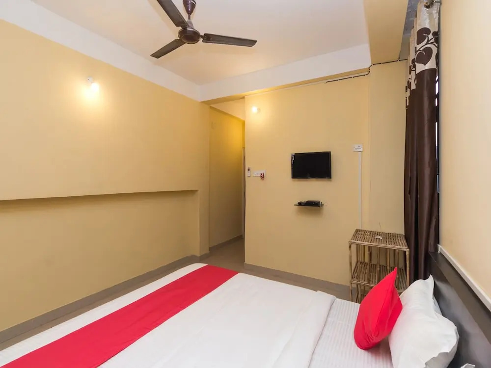 OYO 11062 Victoria Guest House