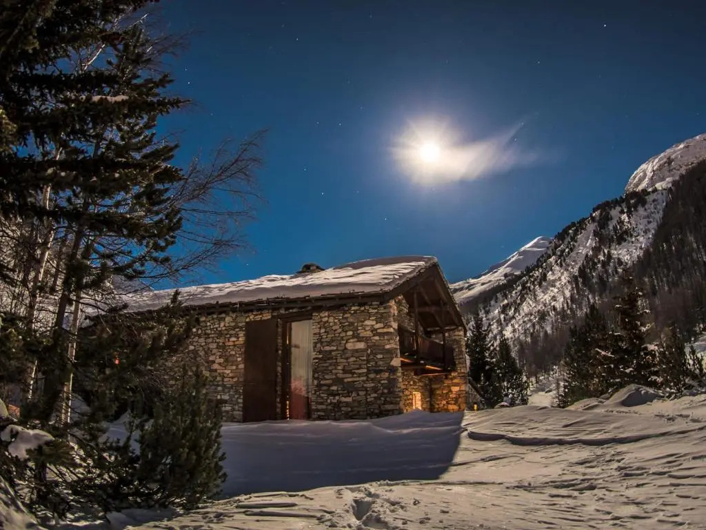 Chalet de luxe 5 chambres, non fumeur, parking inclus - FR-1-519-32