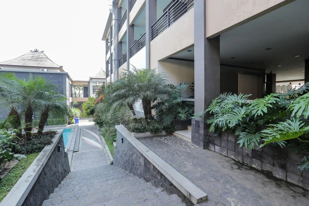 RedDoorz Plus near Farmhouse Lembang