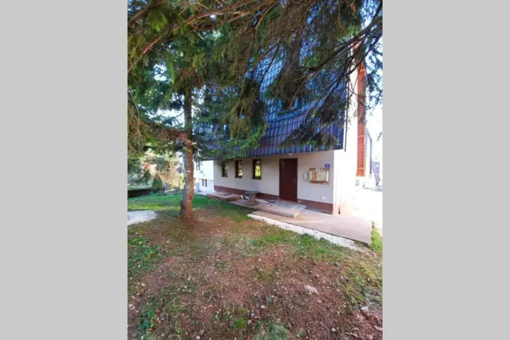 Jahorina apartman 54m2 (za 6 osoba)