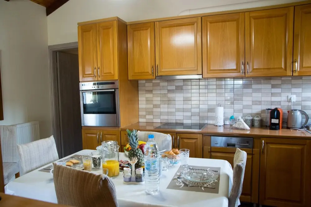 Sunset Apartments near Athens Airport