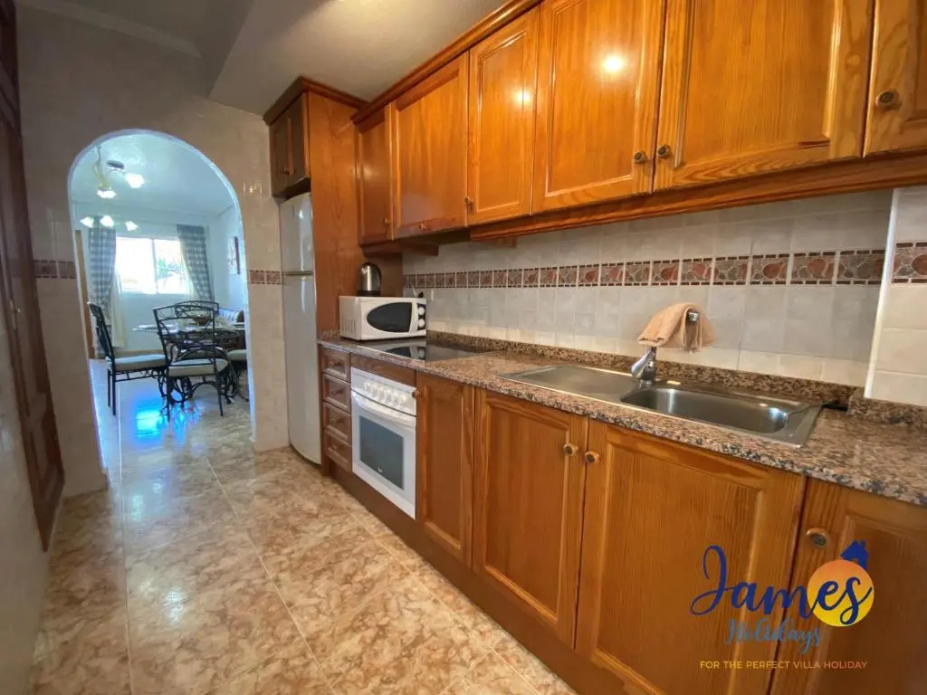 La Ciñuelica, R1 1st Floor Apartment with Comm Pool L106