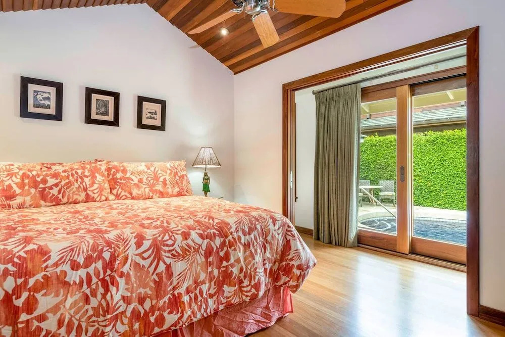 Diamond Head Tiki Estate