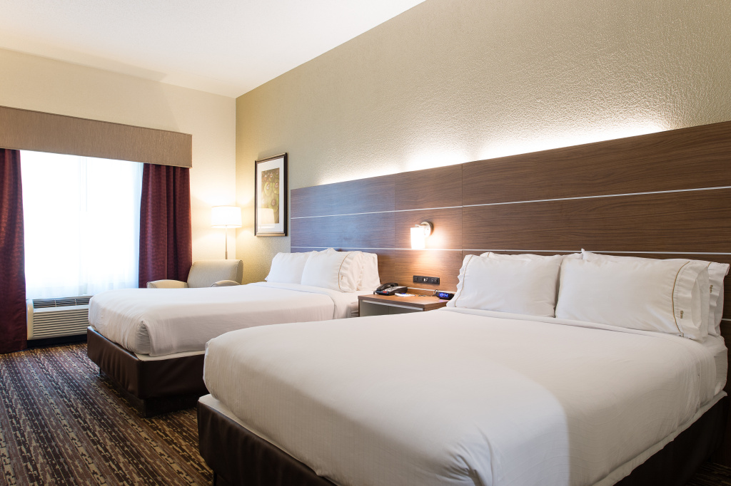 Holiday Inn Express & Suites Walterboro by IHG