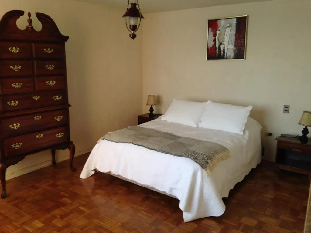 Departamento Amoblado Av. Grecia