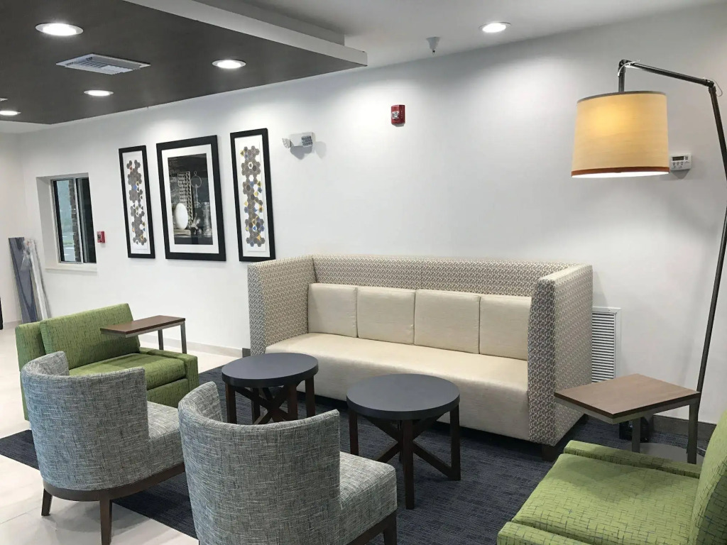 Holiday Inn Express - Naples South - I-75 by IHG