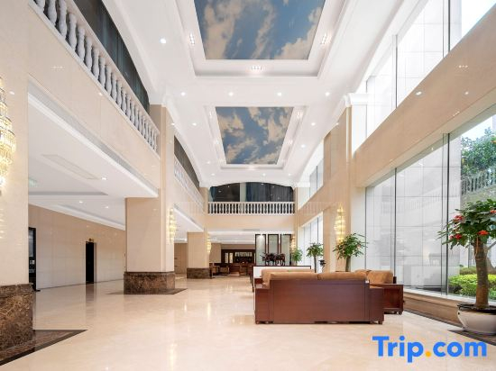 LongKing Xiamen Hotel (Gaoqi International Airport)