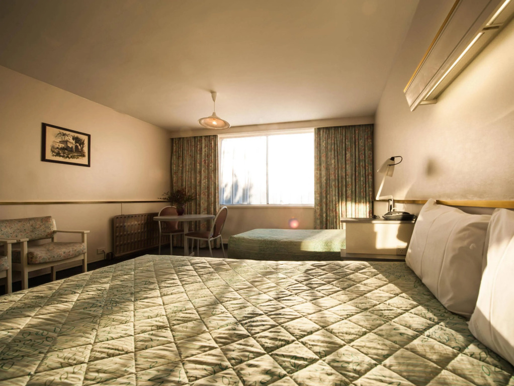 Parklane Motel