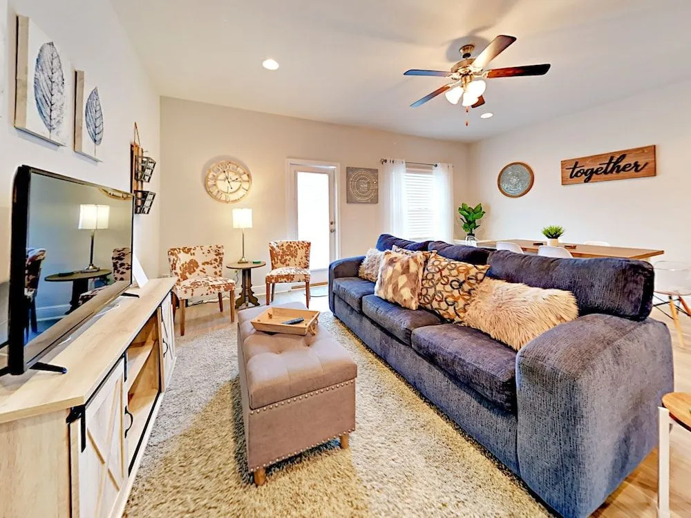Shadow Lake - 3 Br Townhouse