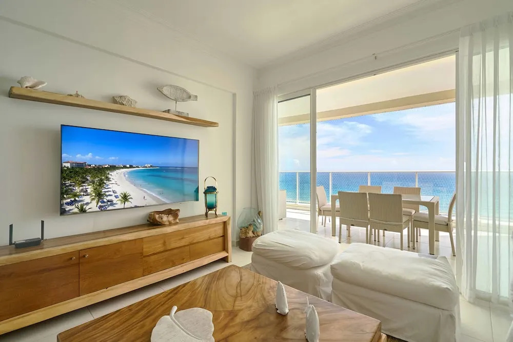 3BR Hemingway Retreat Juandolio Walktobeach GYM