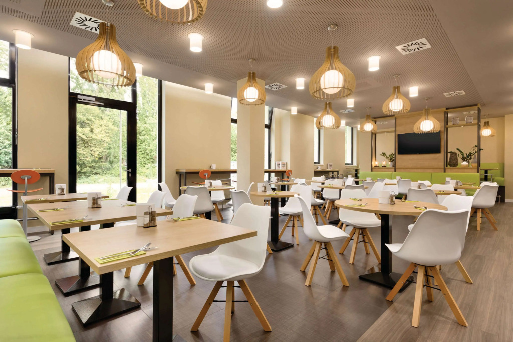 Super 8 by Wyndham Mainz Zollhafen