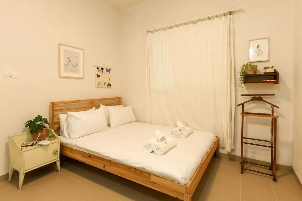 Beachside 3-BR Apt Perfect for Families