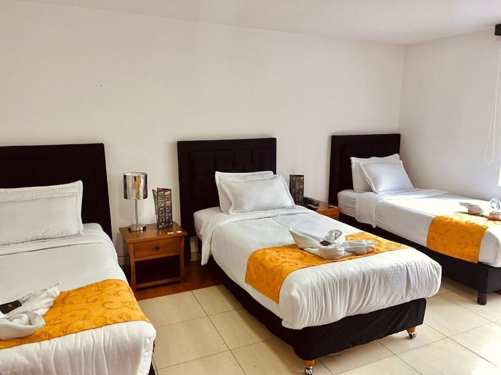 House Studio Hotel