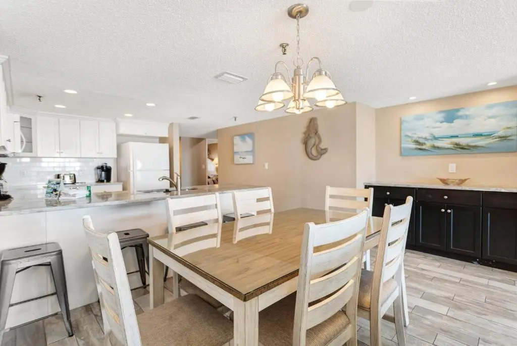 212 Beach Place Condos