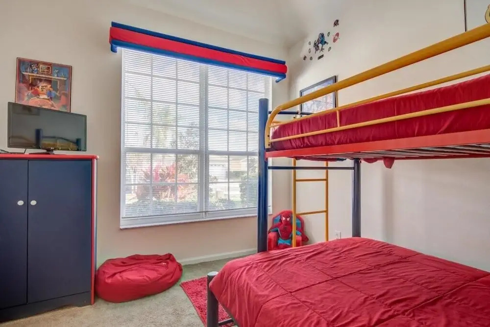 Sue's Windsor Palms 5 Bedroom Home