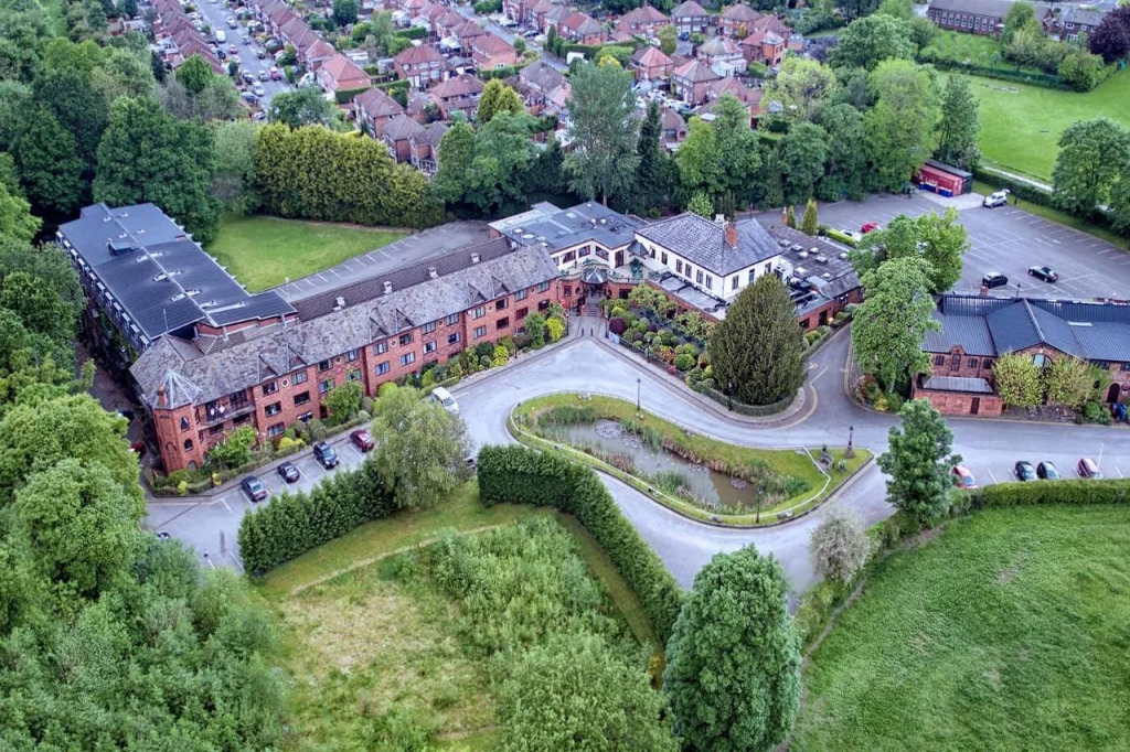 Bredbury Hall